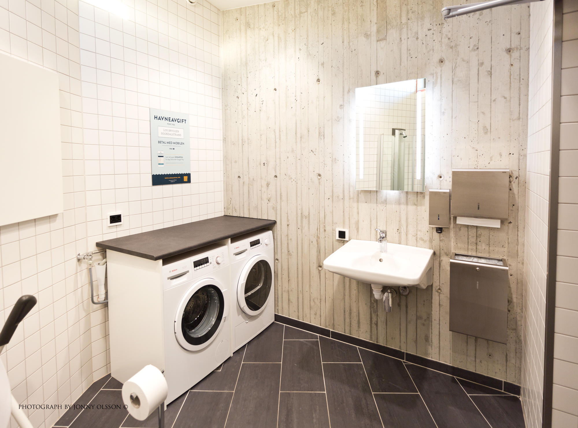 Toalett, dusj og vask for besøkende med båt