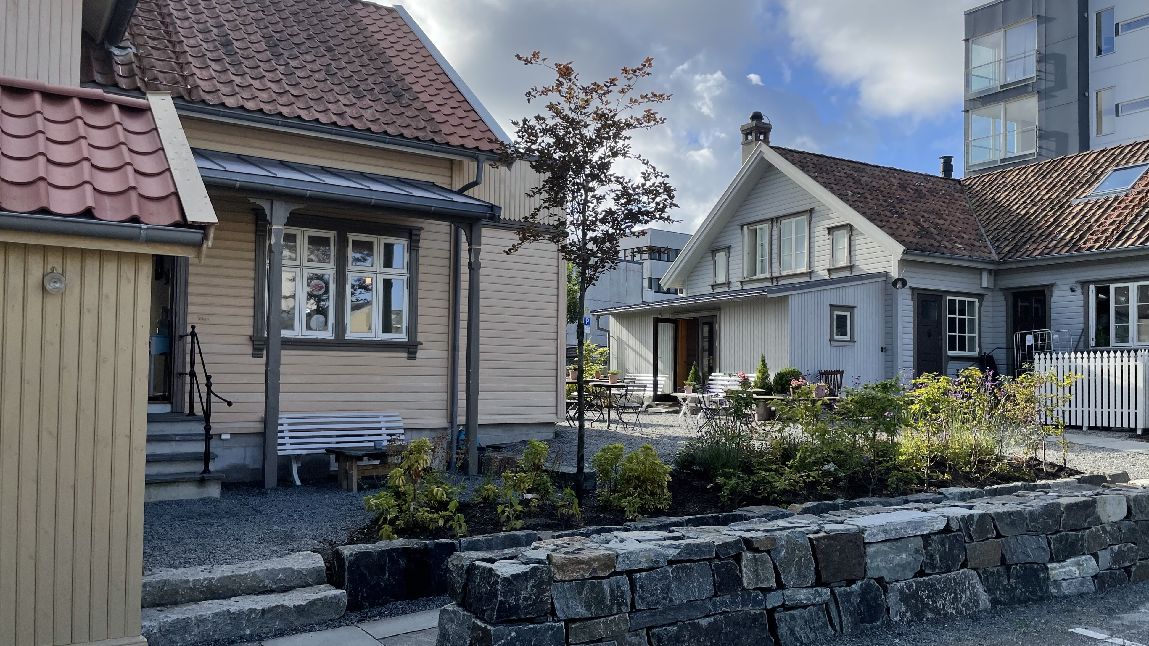 7600B5FB-1CA8-4F88-A28D-5F75E7114651_1_201_a