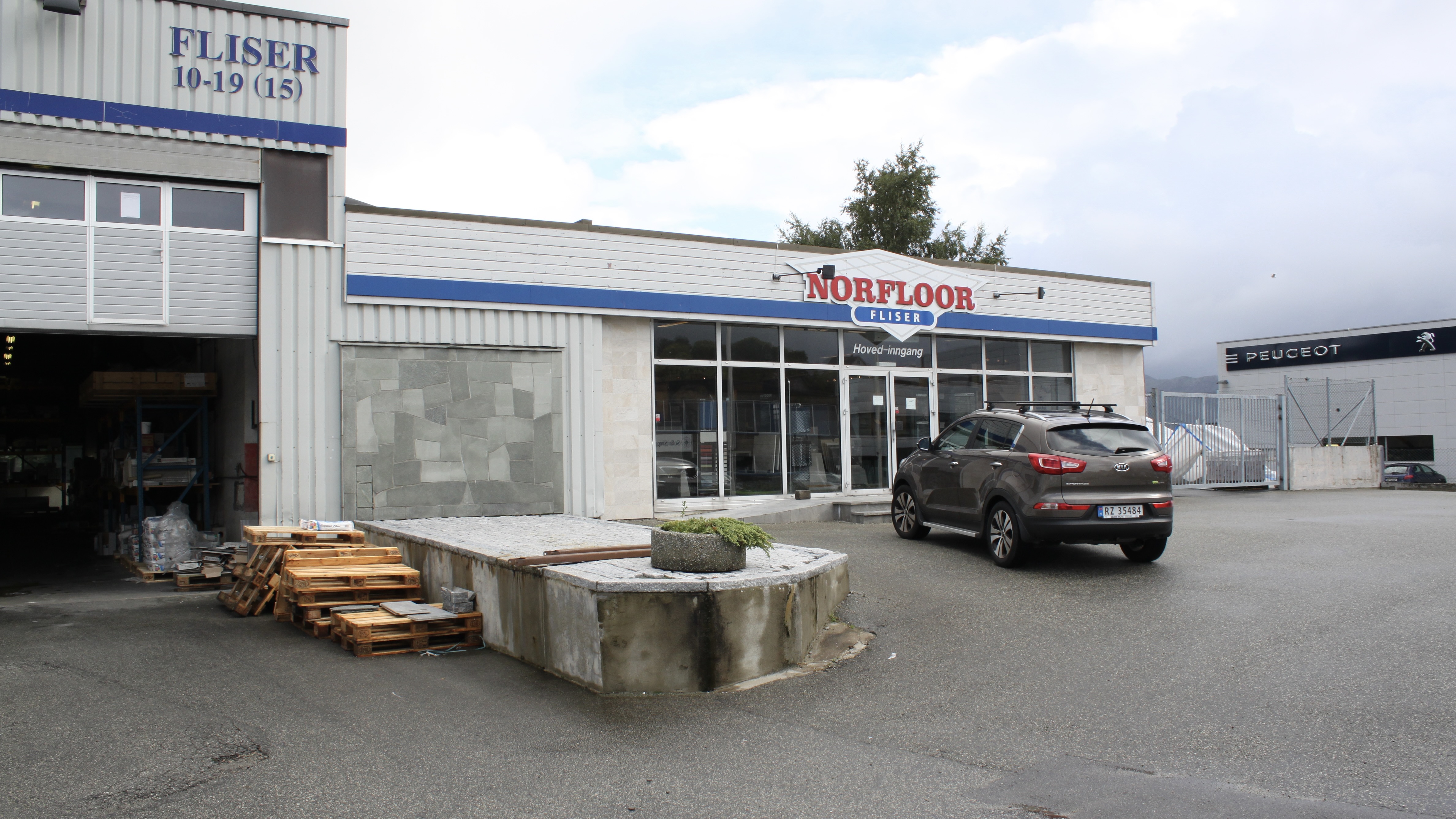 A6E99E95-7AB8-4F0E-862C-3E5CC8A16674_1_201_a