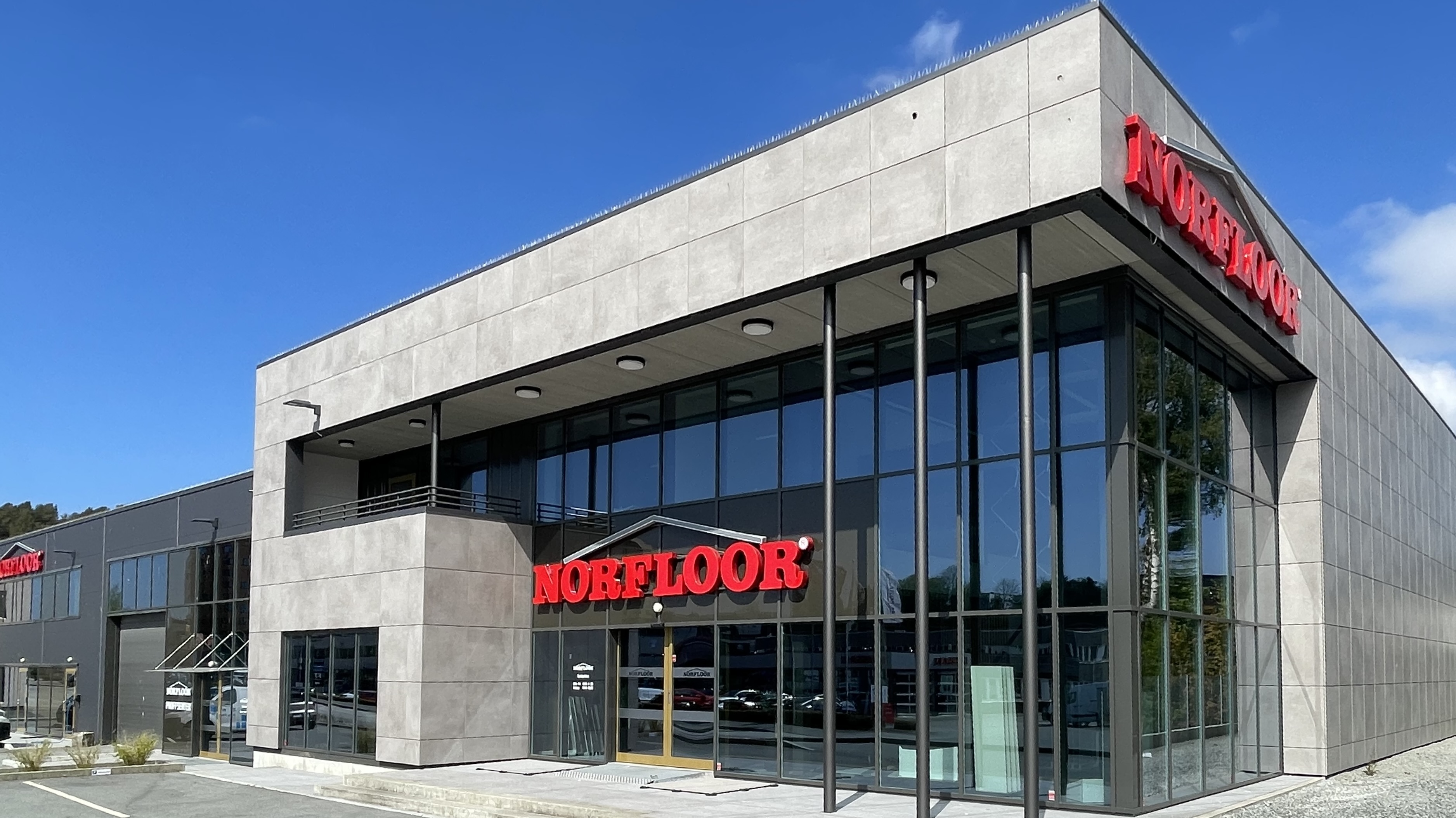 DA90266C-998C-47AC-B66B-C4BA3DD0A357_1_201_a