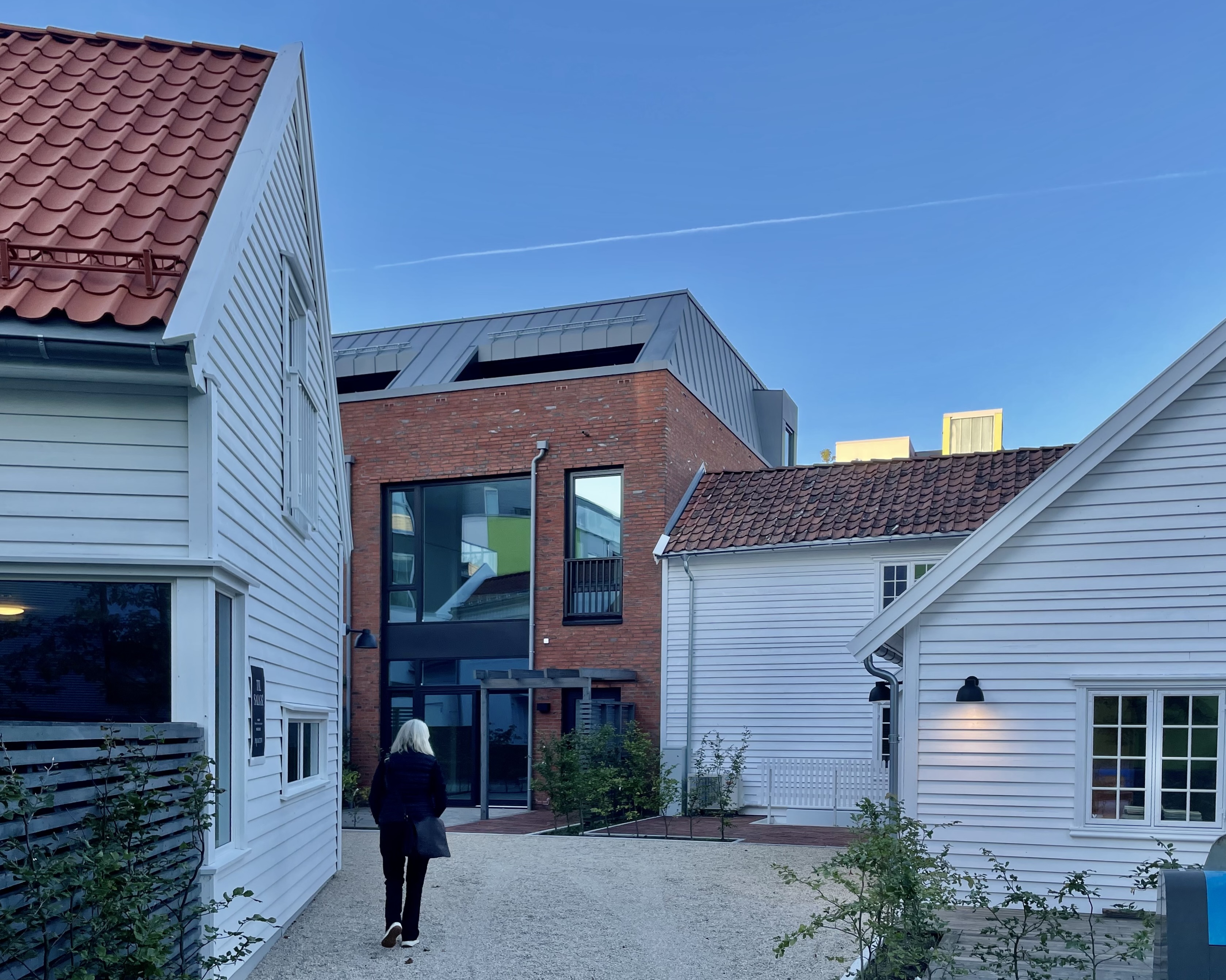 D7586FB4-BCC6-4DBF-A2BD-CE91C00158DE_1_201_a